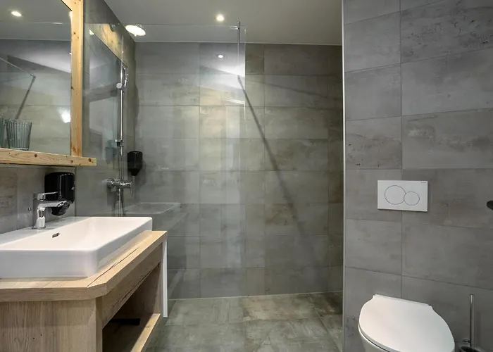 Apartment Apart33 1-18