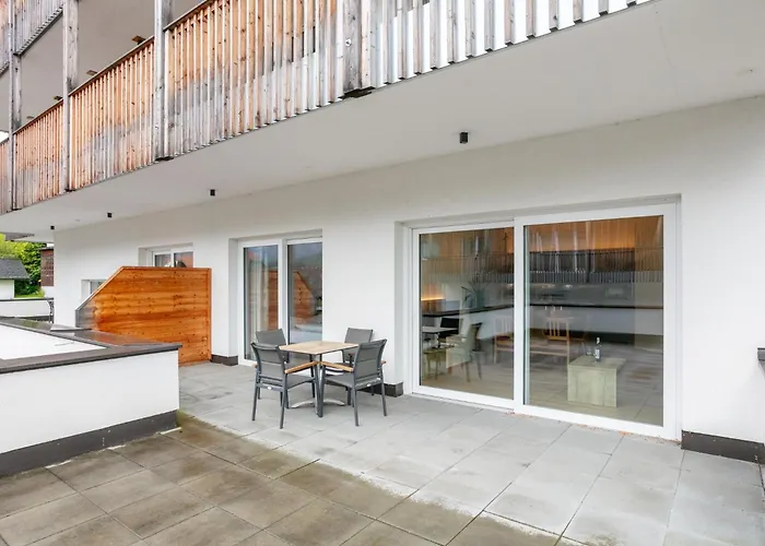 Apartment Apart33 1-18 *