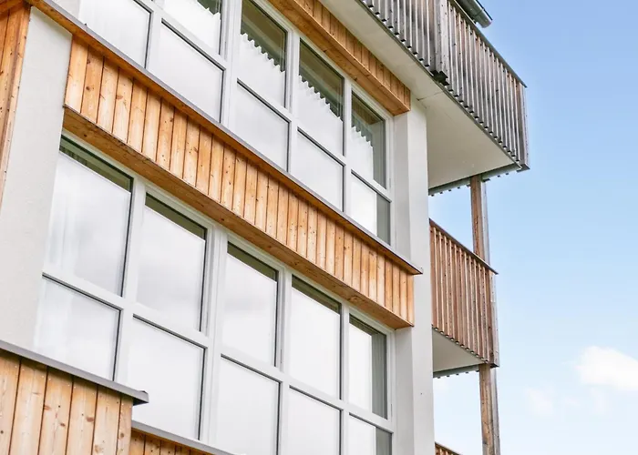 Apart33 1-18 Apartment